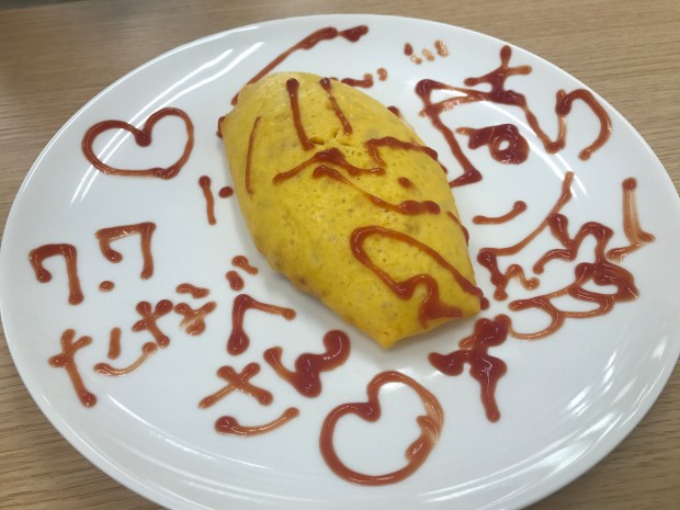 メイドカフェアマリリスのオムライス
